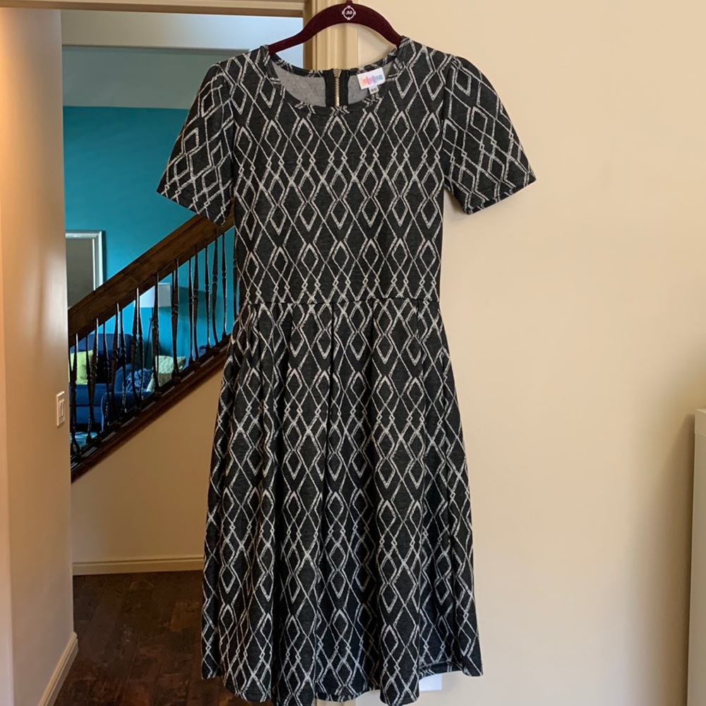 LuLaRoe - XS Amelia charcoal grey dress pockets Like New